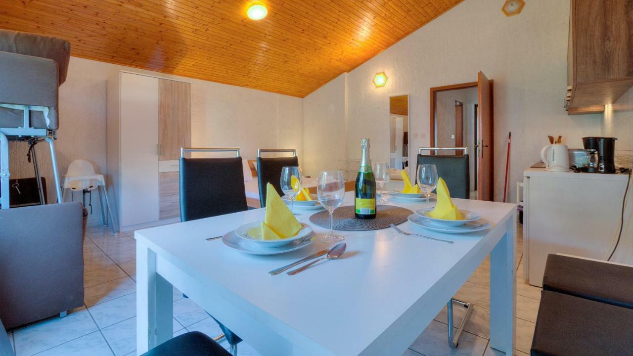Senj Apartment Екстериор снимка